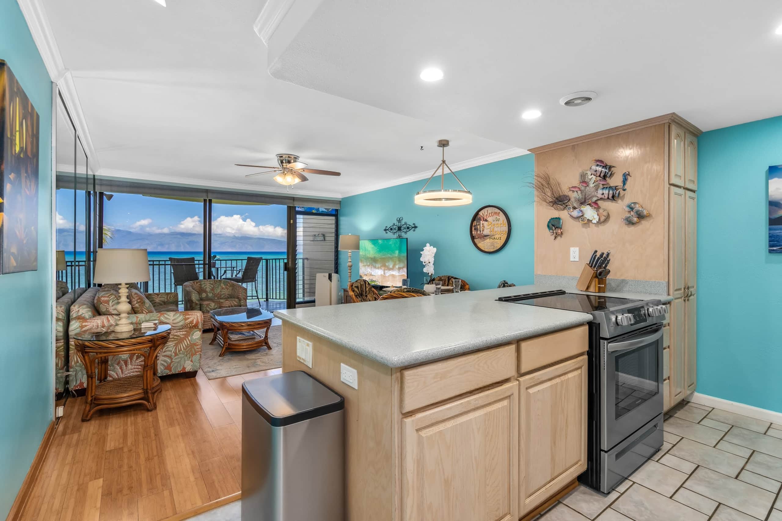 Condo in Lahaina · ★4.79 · 1 bedroom · 2 beds · 1 shared bath - Image 10