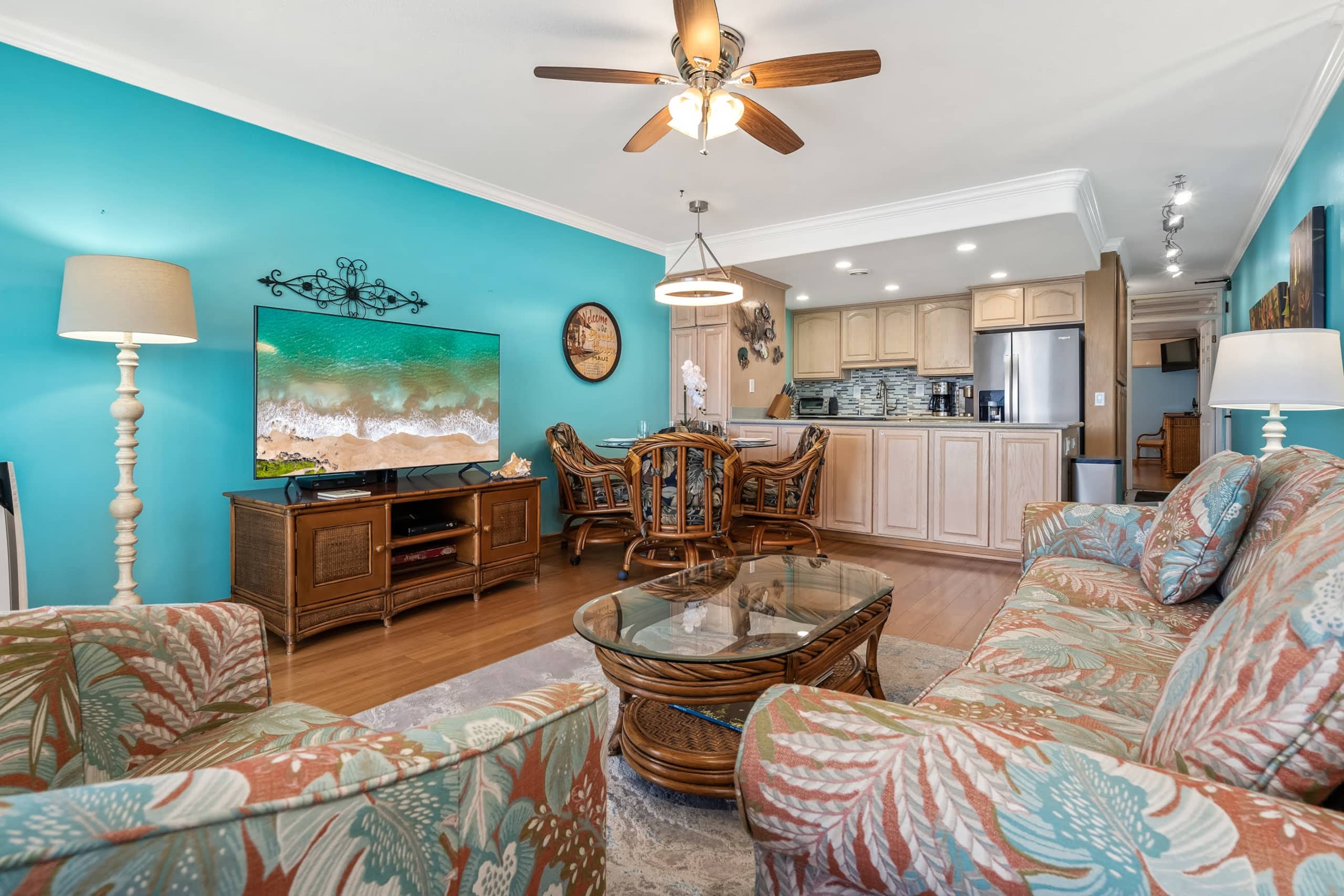 Condo in Lahaina · ★4.79 · 1 bedroom · 2 beds · 1 shared bath - Image 12