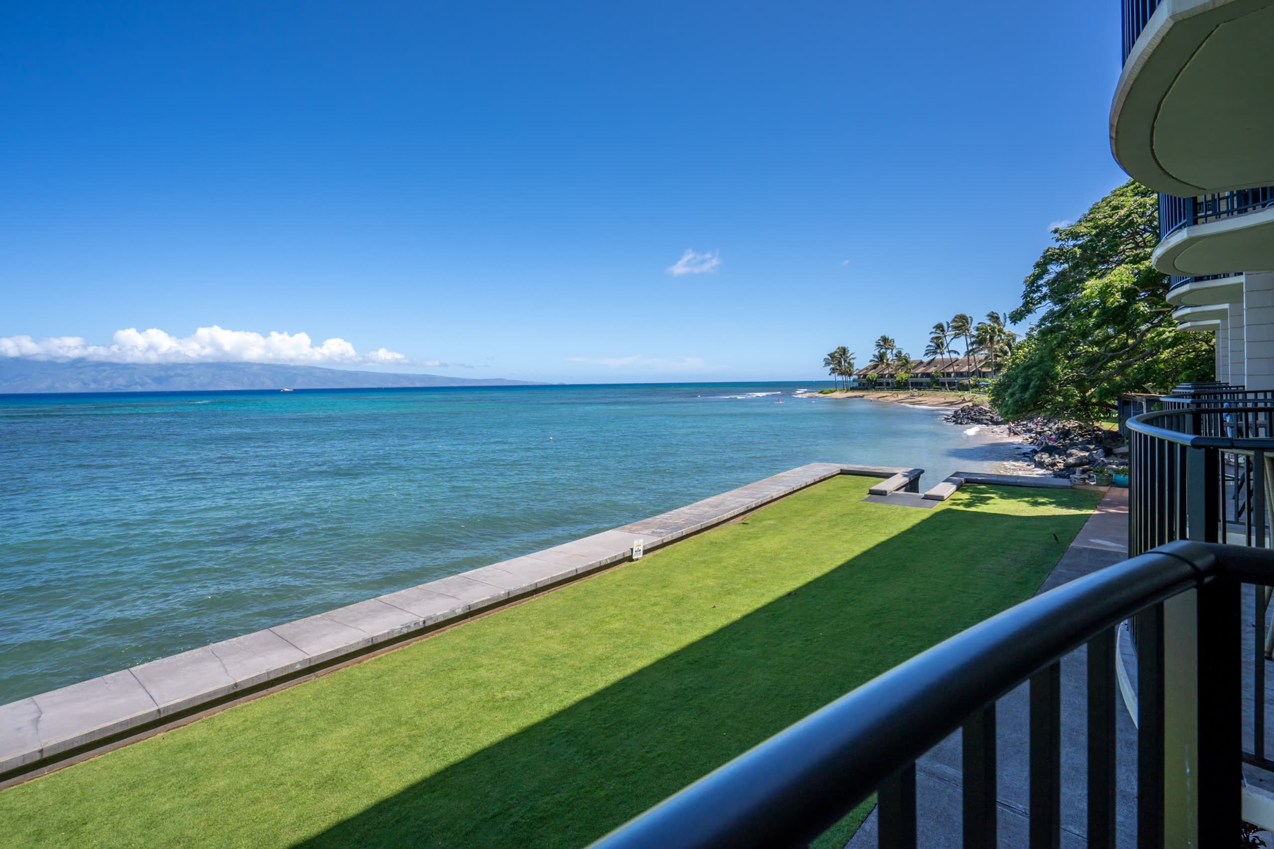 Condo in Lahaina · ★4.79 · 1 bedroom · 2 beds · 1 shared bath - Image 9