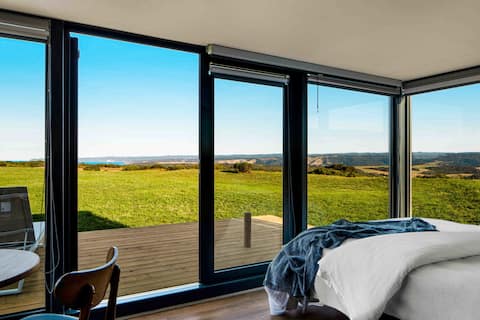 Top performing Airbnb: SKY SHIP 2 Luxury Off-Grid Eco Accommodation in Shire Of Colac Otway