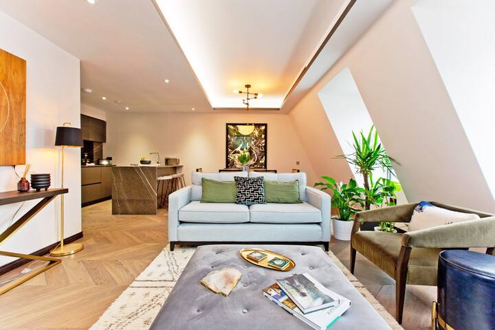 37GS Residences | 2bedroom Apt 620 near Piccadilly