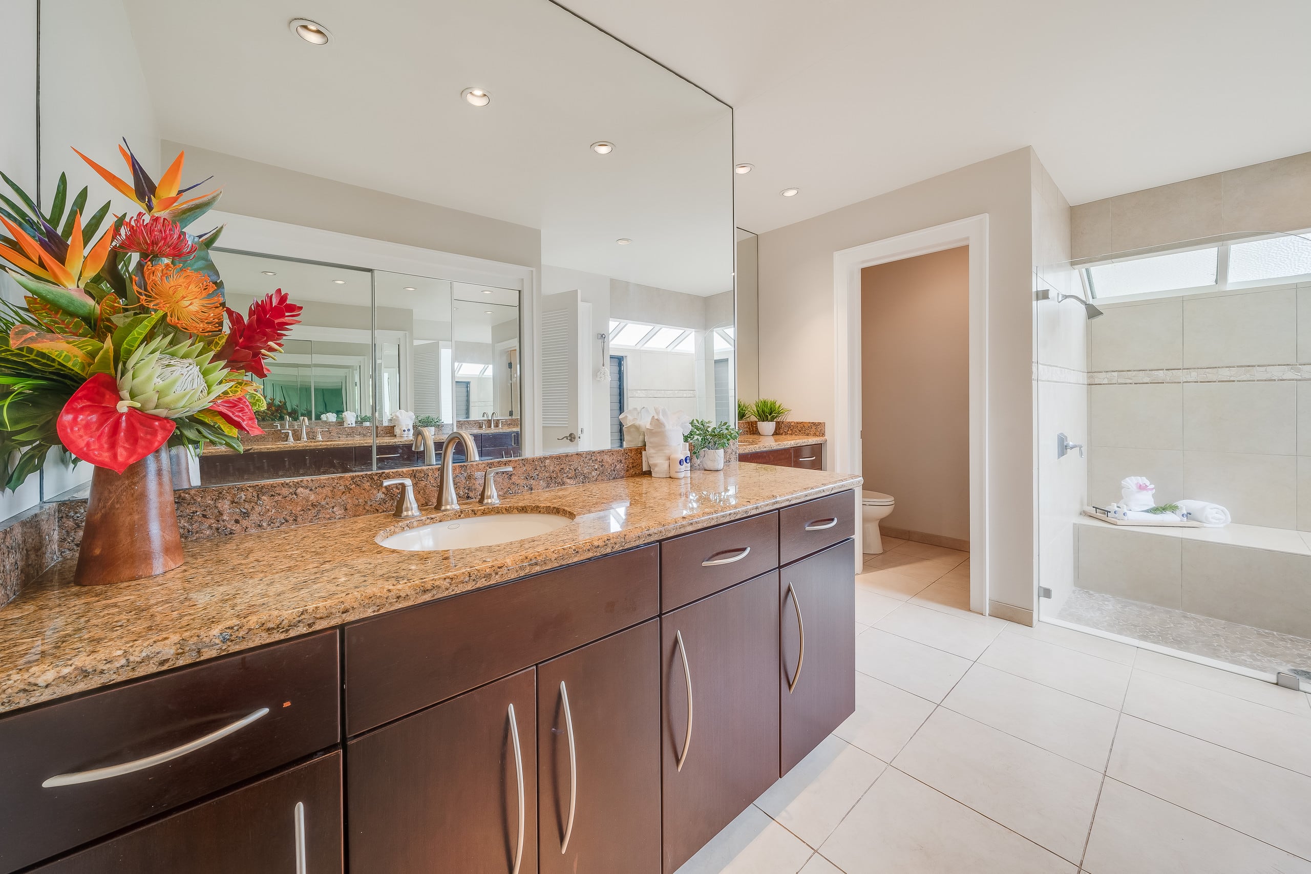 Condo in Lahaina · ★4.97 · 1 bedroom · 2 beds · 1 bath - Image 16