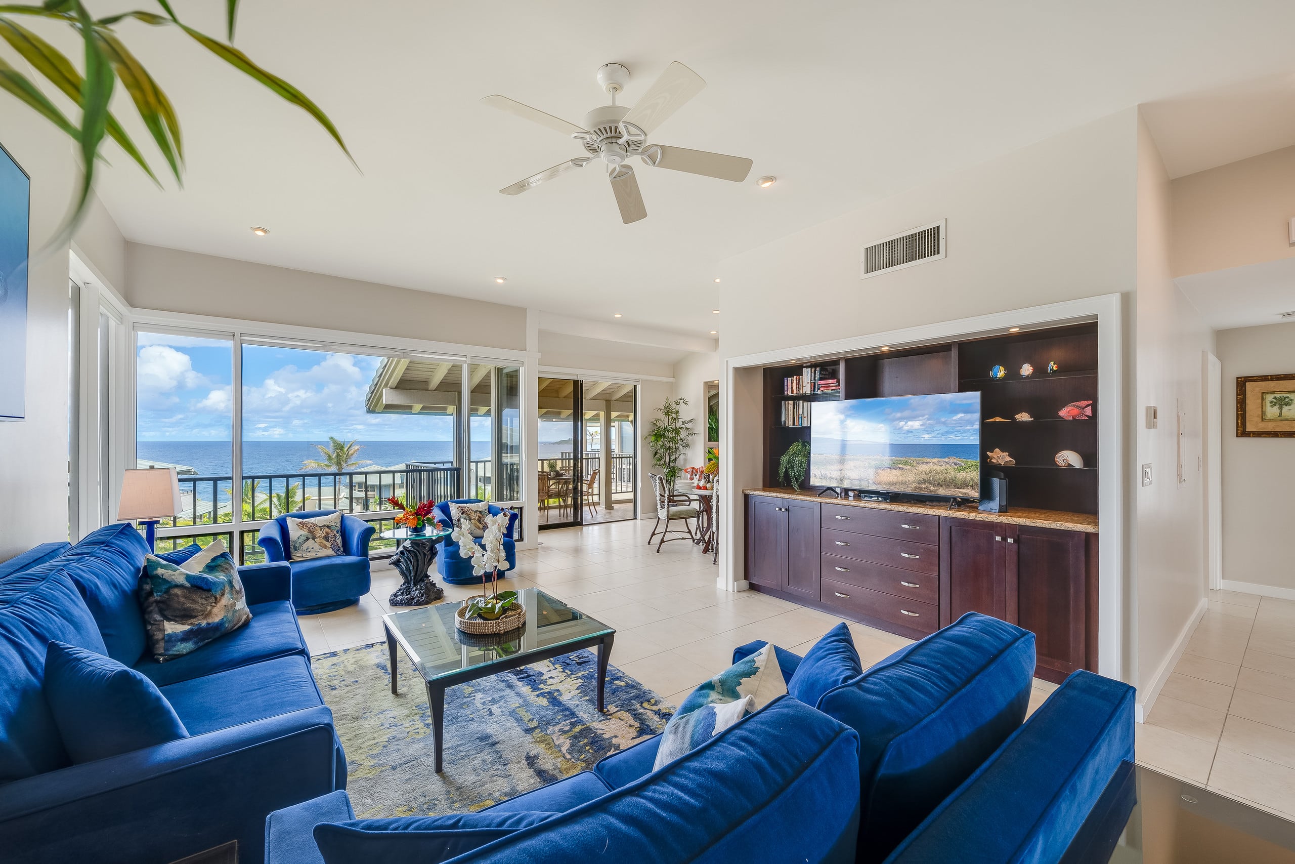 Condo in Lahaina · ★4.97 · 1 bedroom · 2 beds · 1 bath - Image 2
