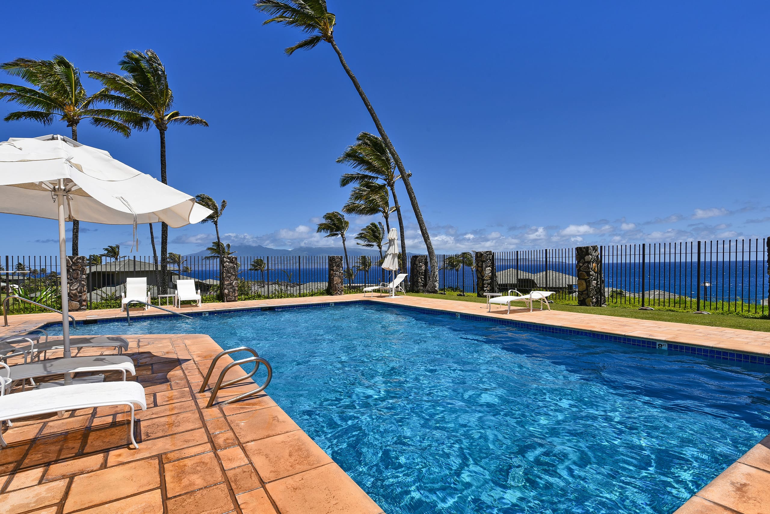 Condo in Lahaina · ★4.97 · 1 bedroom · 2 beds · 1 bath - Image 31