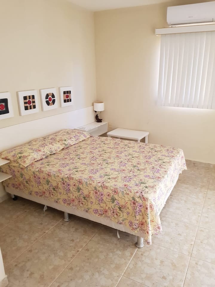 საძინებელი 1