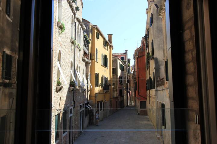 Residence Contemporary Art gallery image 3