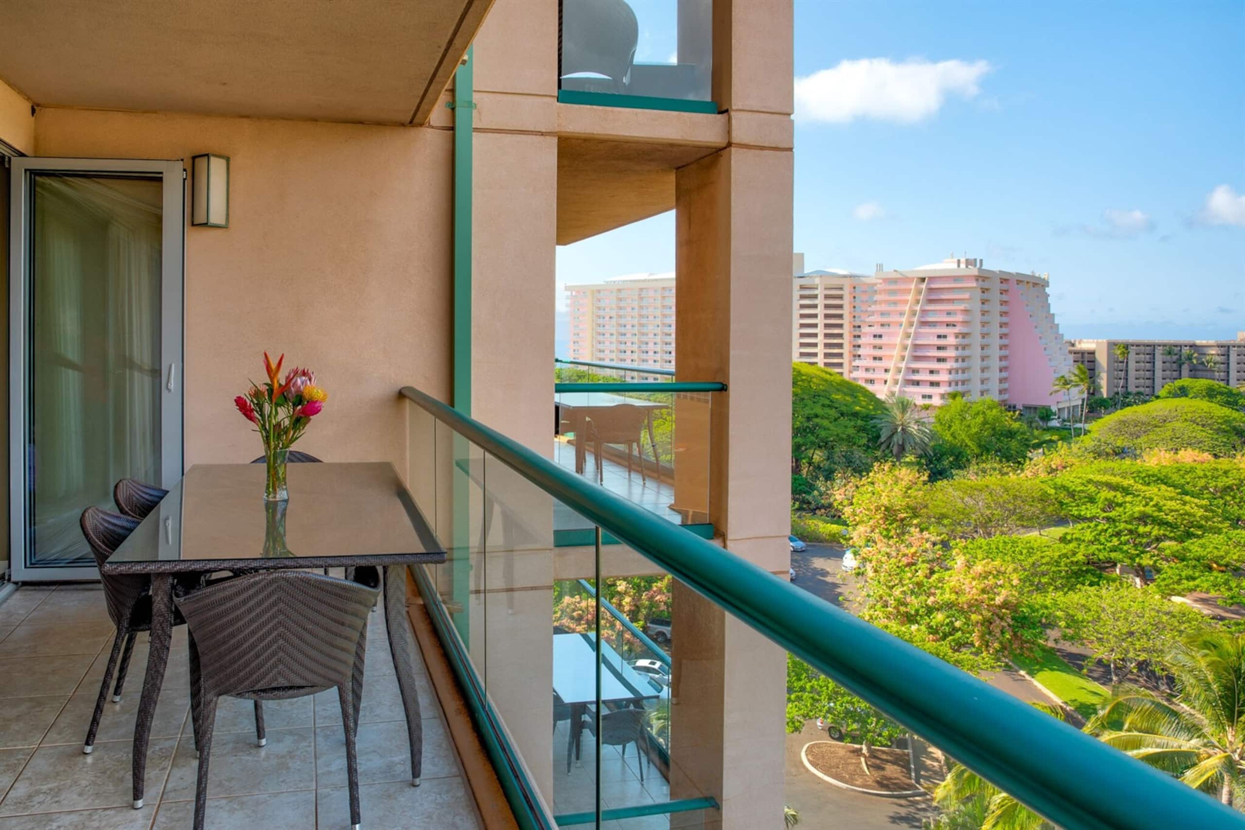 Condo in Lahaina · ★4.96 · 1 bedroom · 2 beds · 1 bath - Image 30