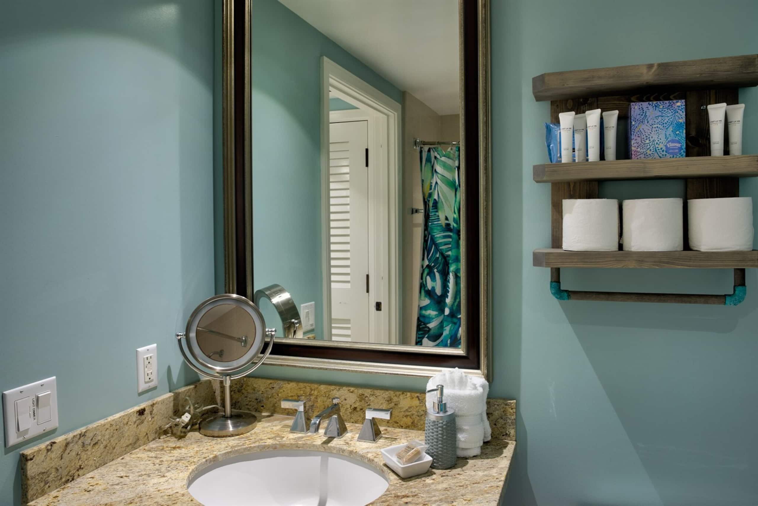 Condo in Lahaina · ★4.96 · 1 bedroom · 2 beds · 1 bath - Image 26