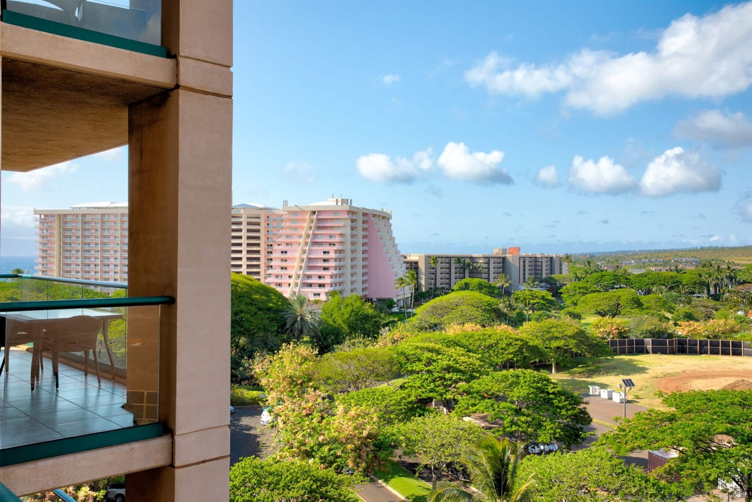 Condo in Lahaina · ★4.96 · 1 bedroom · 2 beds · 1 bath - Image 29