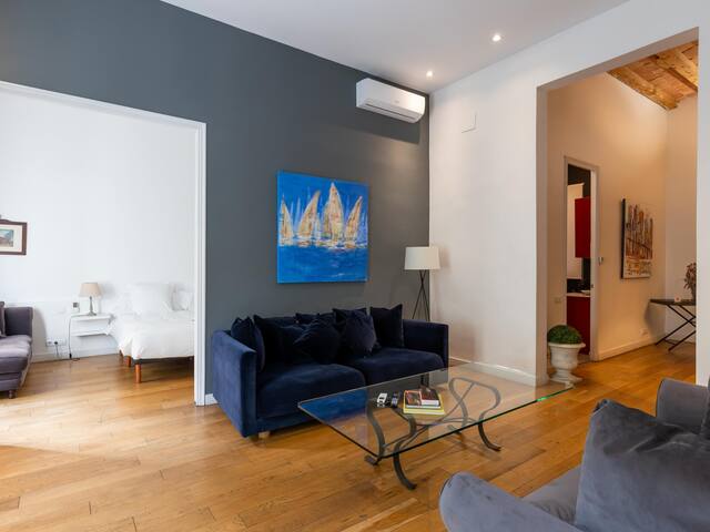 Deluxe two bedrooms apartment gallery image 4