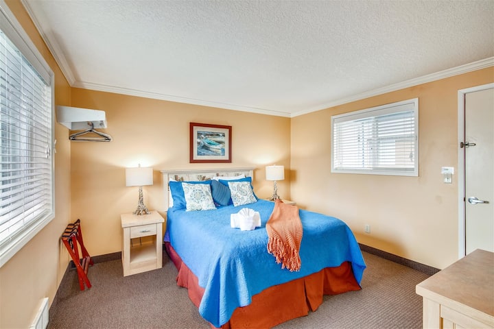 Spavaća soba s bračnim krevetom u Sandcastleu 604