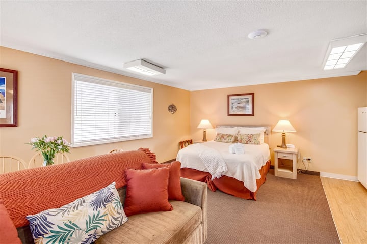 Sandcastle Inn #606 - Cannon Beach, OR