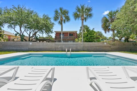 Sand Dollar Suite l Heated Pool l Steps to Beach