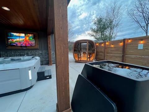 Nature's Ridge TC | Pickleball Lodge Retreat Home