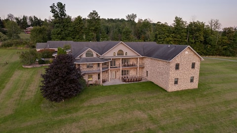 Lake View Lodge w/ Indoor Pool, Hot Tub, Theater