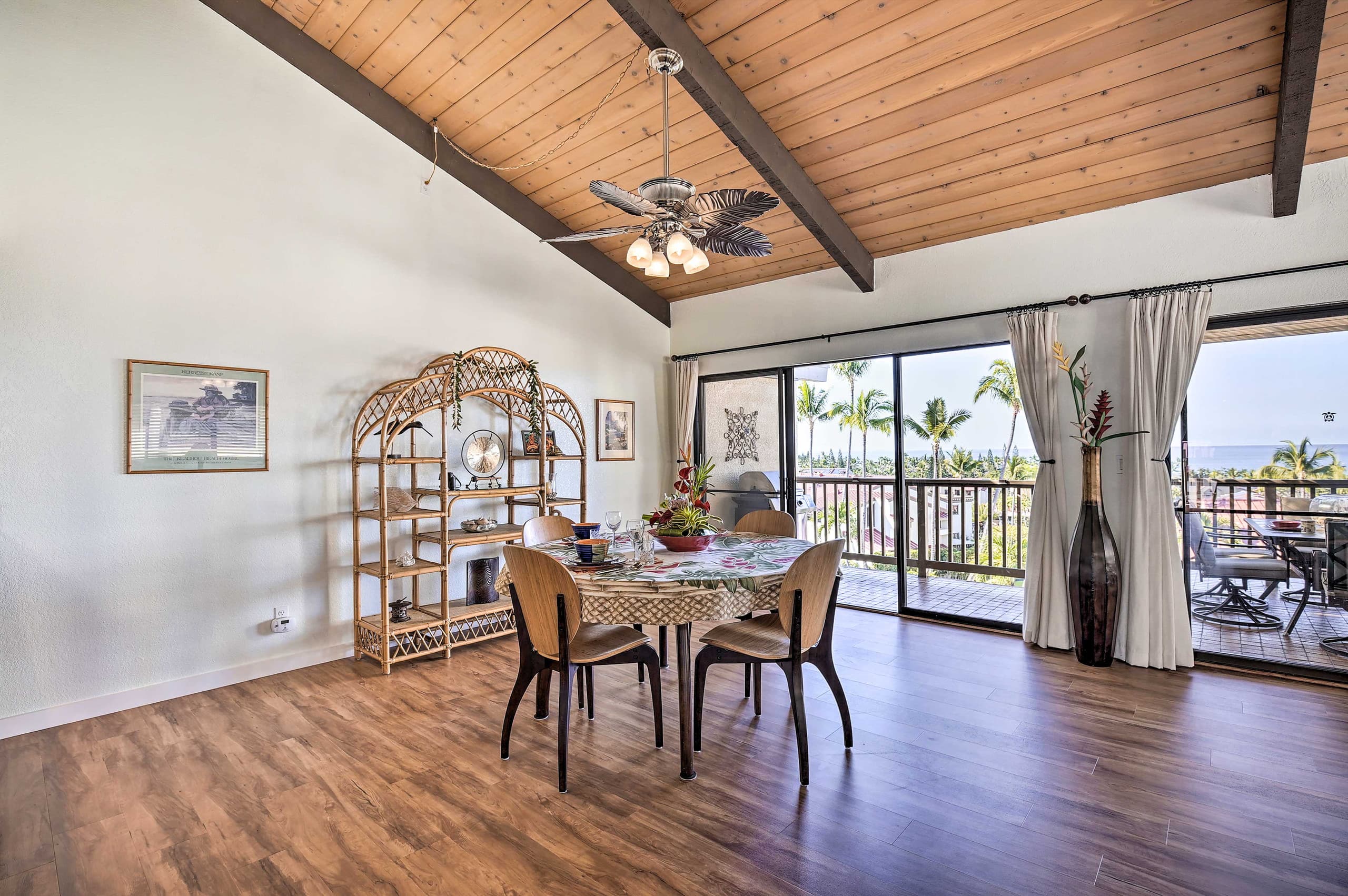 Condo in Kailua-Kona · ★4.95 · 1 bedroom · 2 beds · 2 baths - Image 7