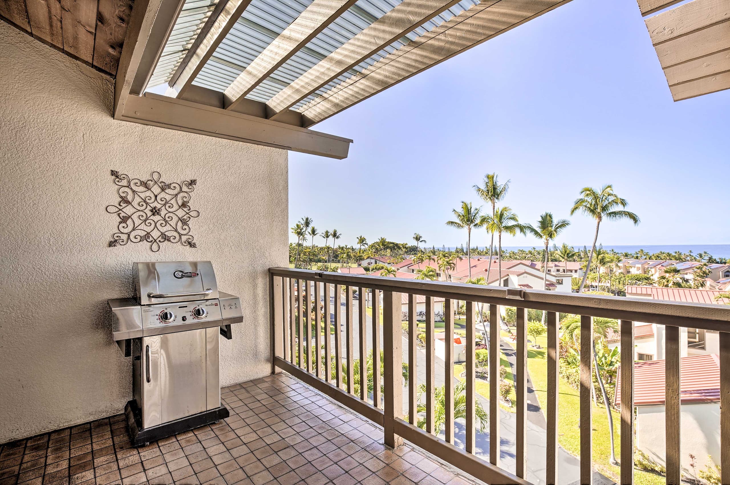 Condo in Kailua-Kona · ★4.95 · 1 bedroom · 2 beds · 2 baths - Image 22