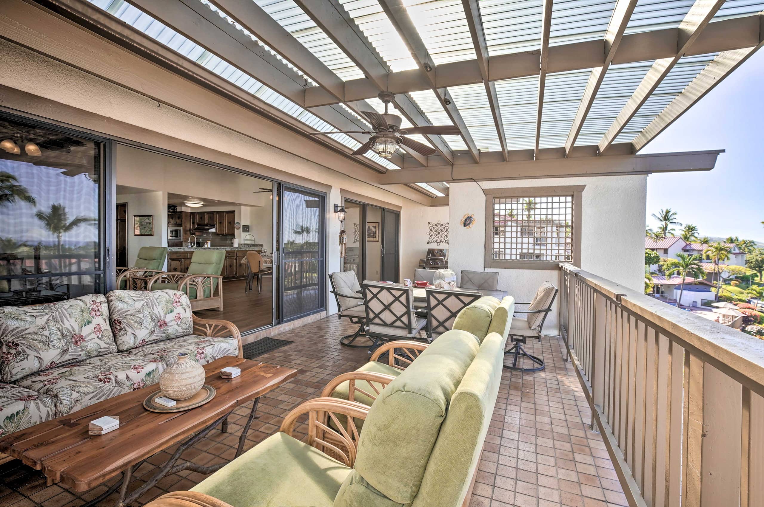Condo in Kailua-Kona · ★4.95 · 1 bedroom · 2 beds · 2 baths - Image 21