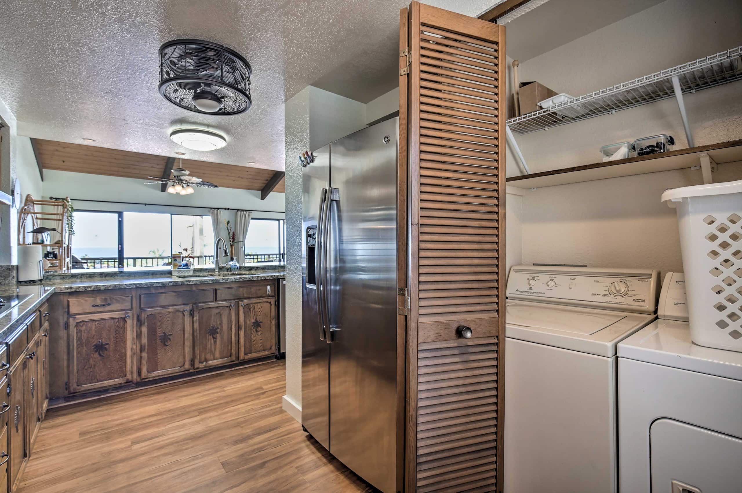 Condo in Kailua-Kona · ★4.95 · 1 bedroom · 2 beds · 2 baths - Image 12