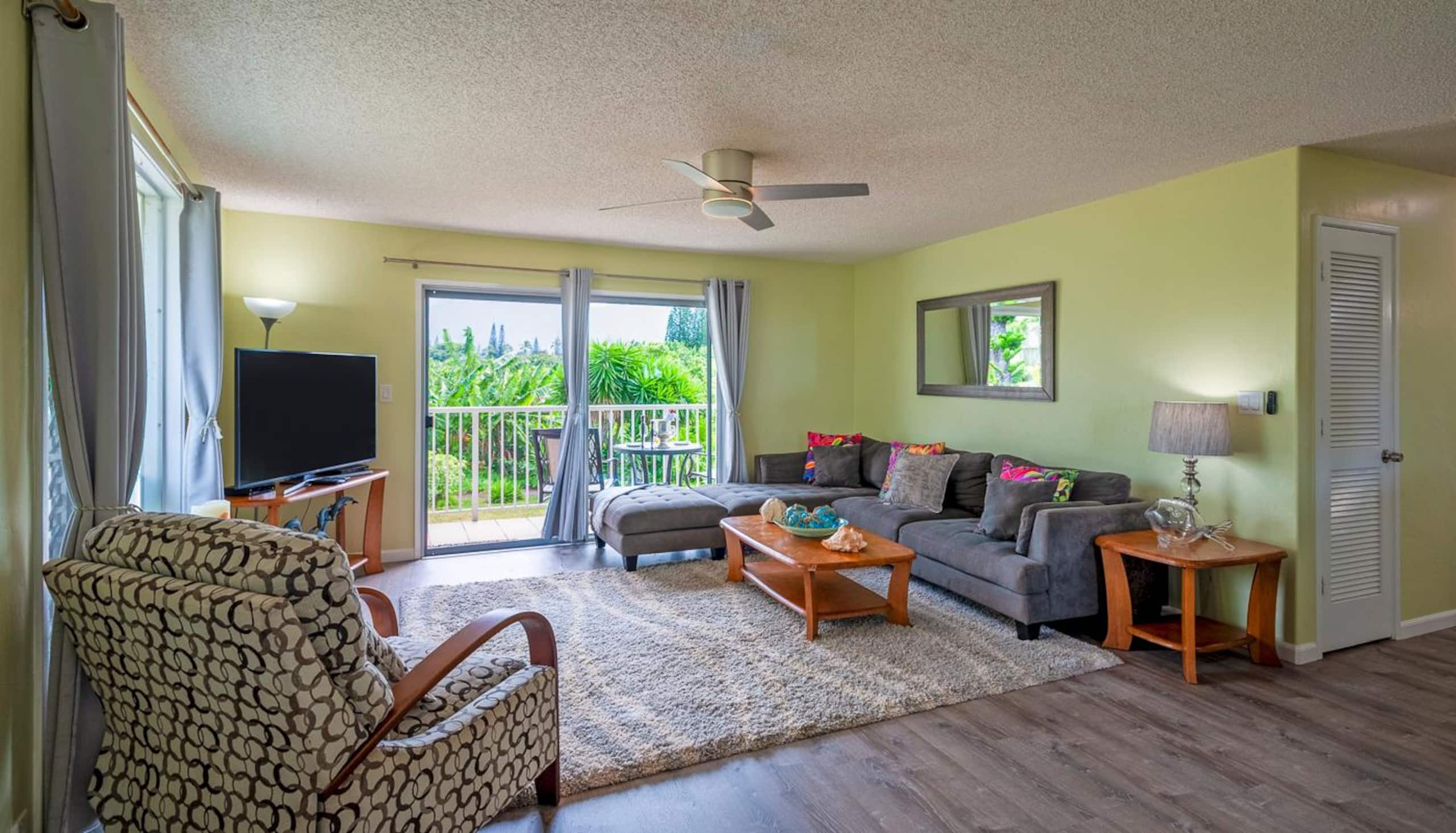 Condo in Princeville · ★4.86 · 2 bedrooms · 2 beds · 2 private baths - Image 2