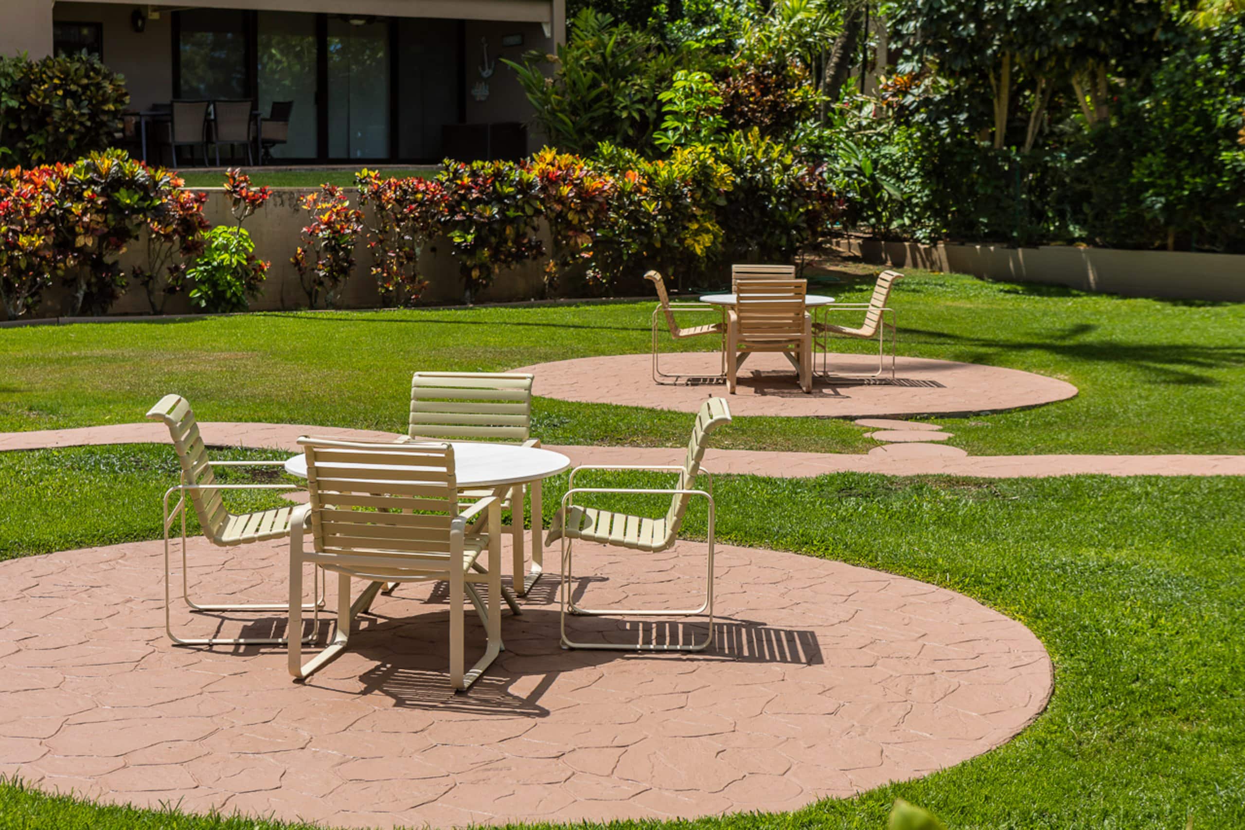 Condo in Lahaina · ★4.65 · 1 bedroom · 2 beds · 1 shared bath - Image 34