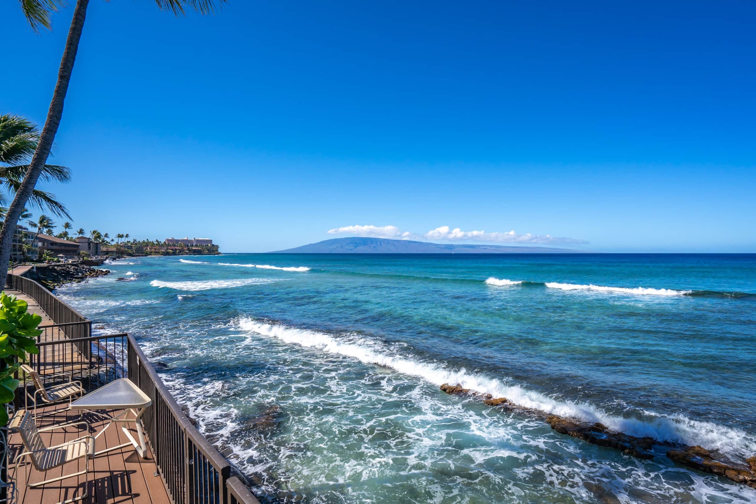 Condo in Lahaina · ★4.65 · 1 bedroom · 2 beds · 1 shared bath - Image 39