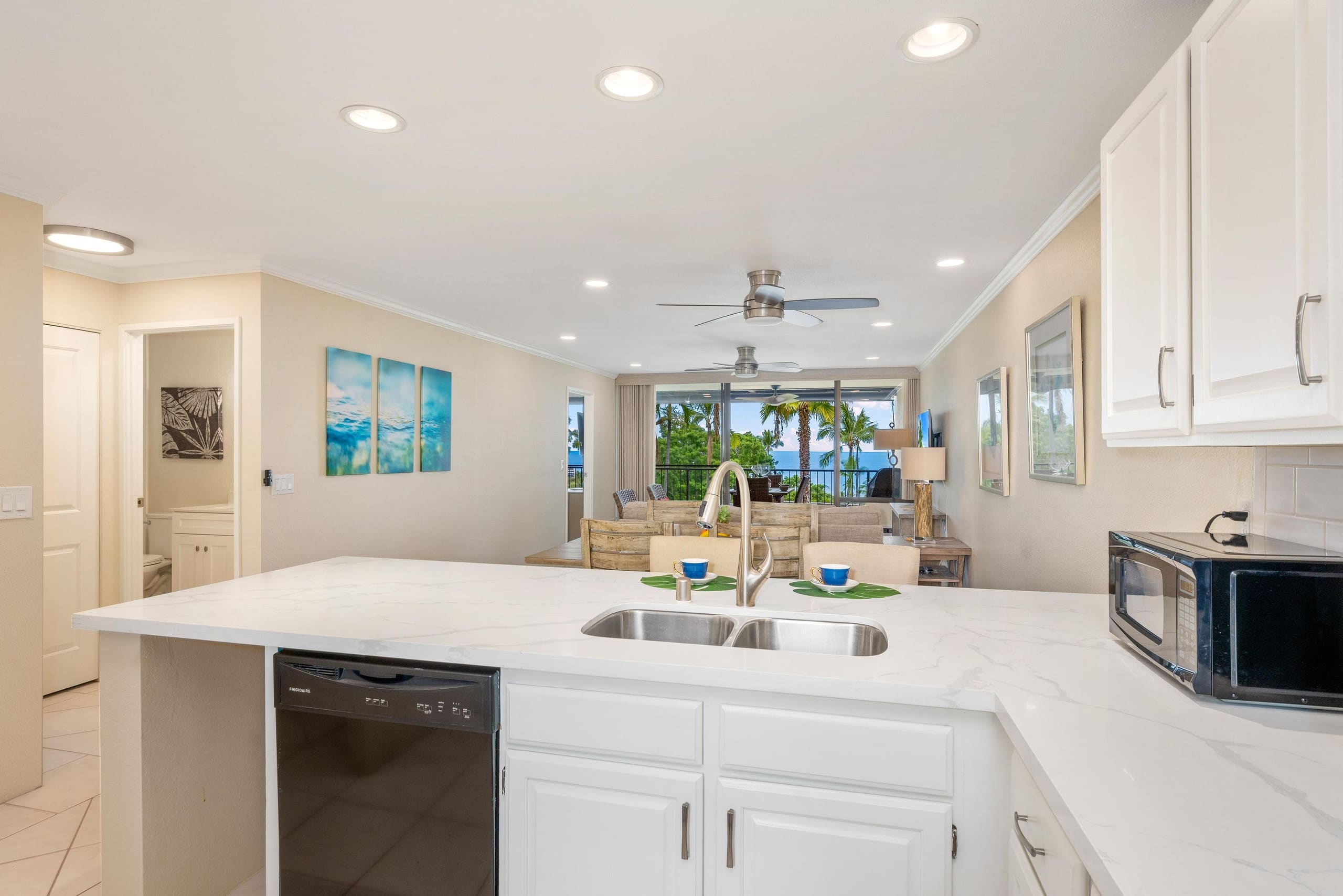 Condo in Kailua-Kona · ★4.59 · 2 bedrooms · 3 beds · 2 shared baths - Image 26