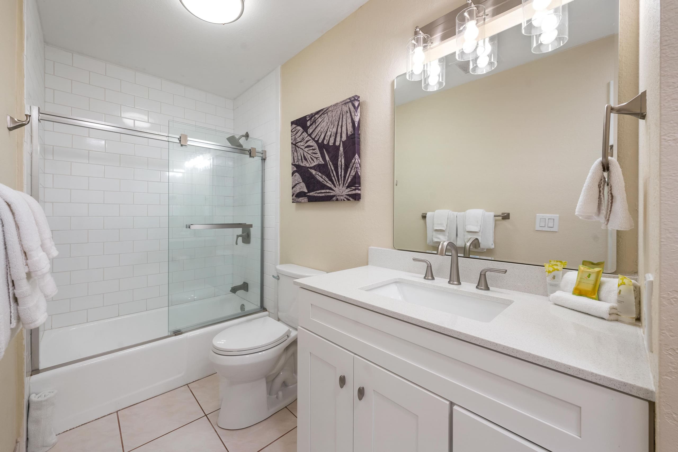 Condo in Kailua-Kona · ★4.59 · 2 bedrooms · 3 beds · 2 shared baths - Image 17
