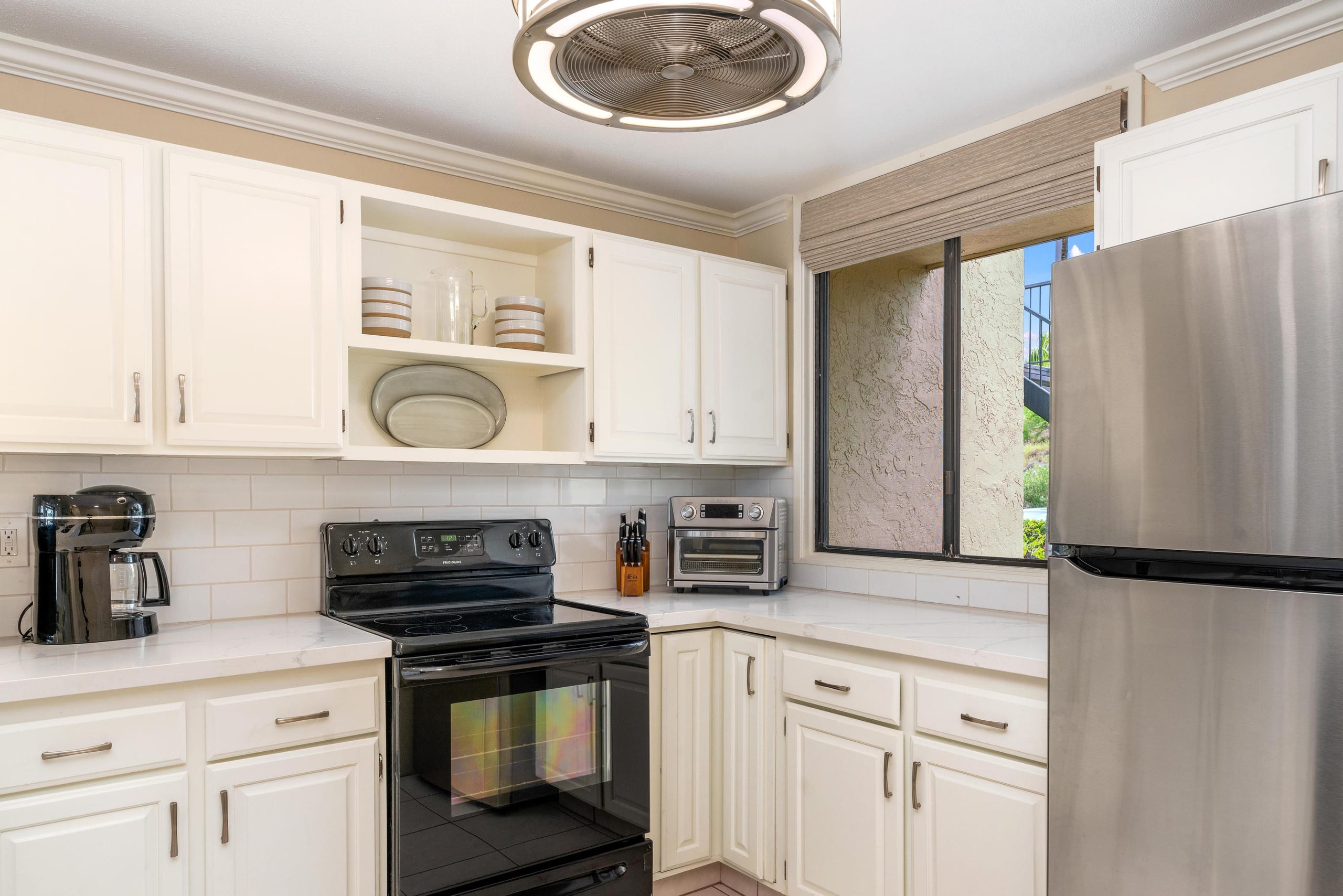 Condo in Kailua-Kona · ★4.59 · 2 bedrooms · 3 beds · 2 shared baths - Image 25