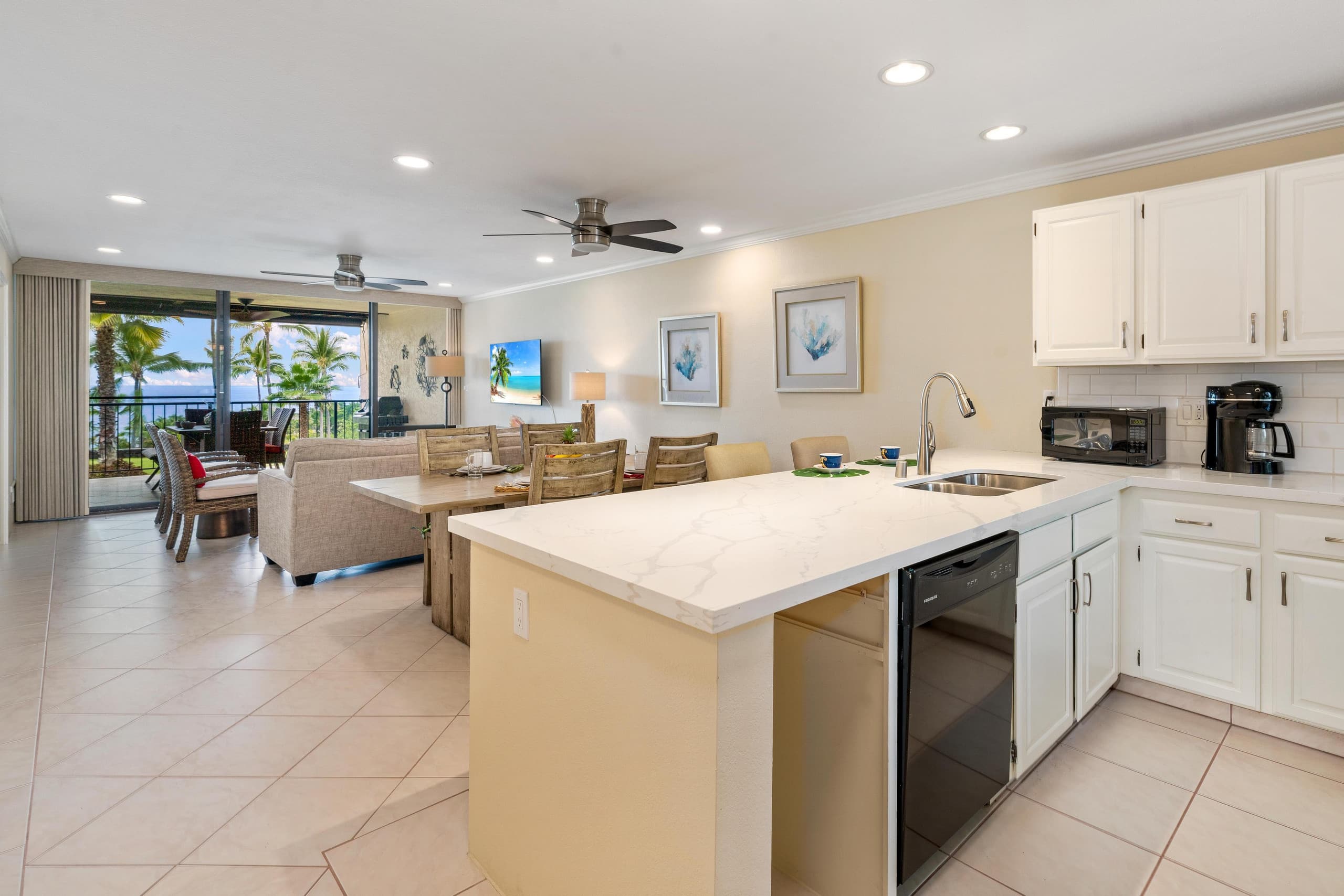 Condo in Kailua-Kona · ★4.59 · 2 bedrooms · 3 beds · 2 shared baths - Image 24