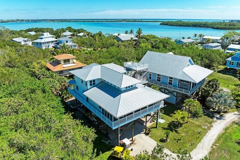 360* Views on LGI~Hot Tub~Golf Cart~Screened Porch