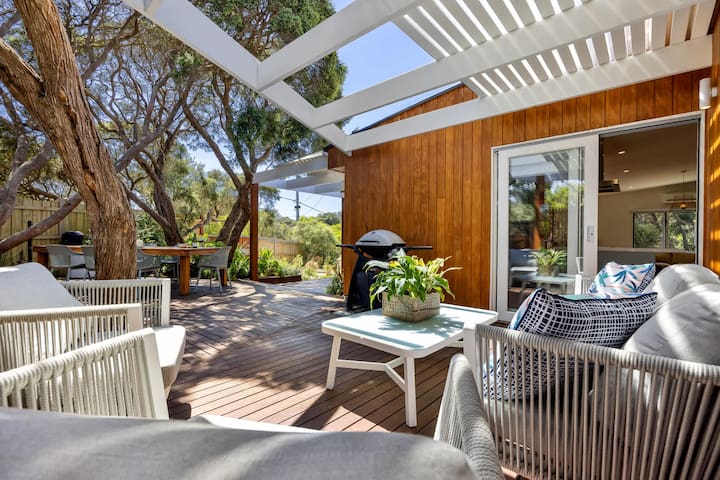 *Moonah Tree House* -Rye Back Beach retreat w/ SPA