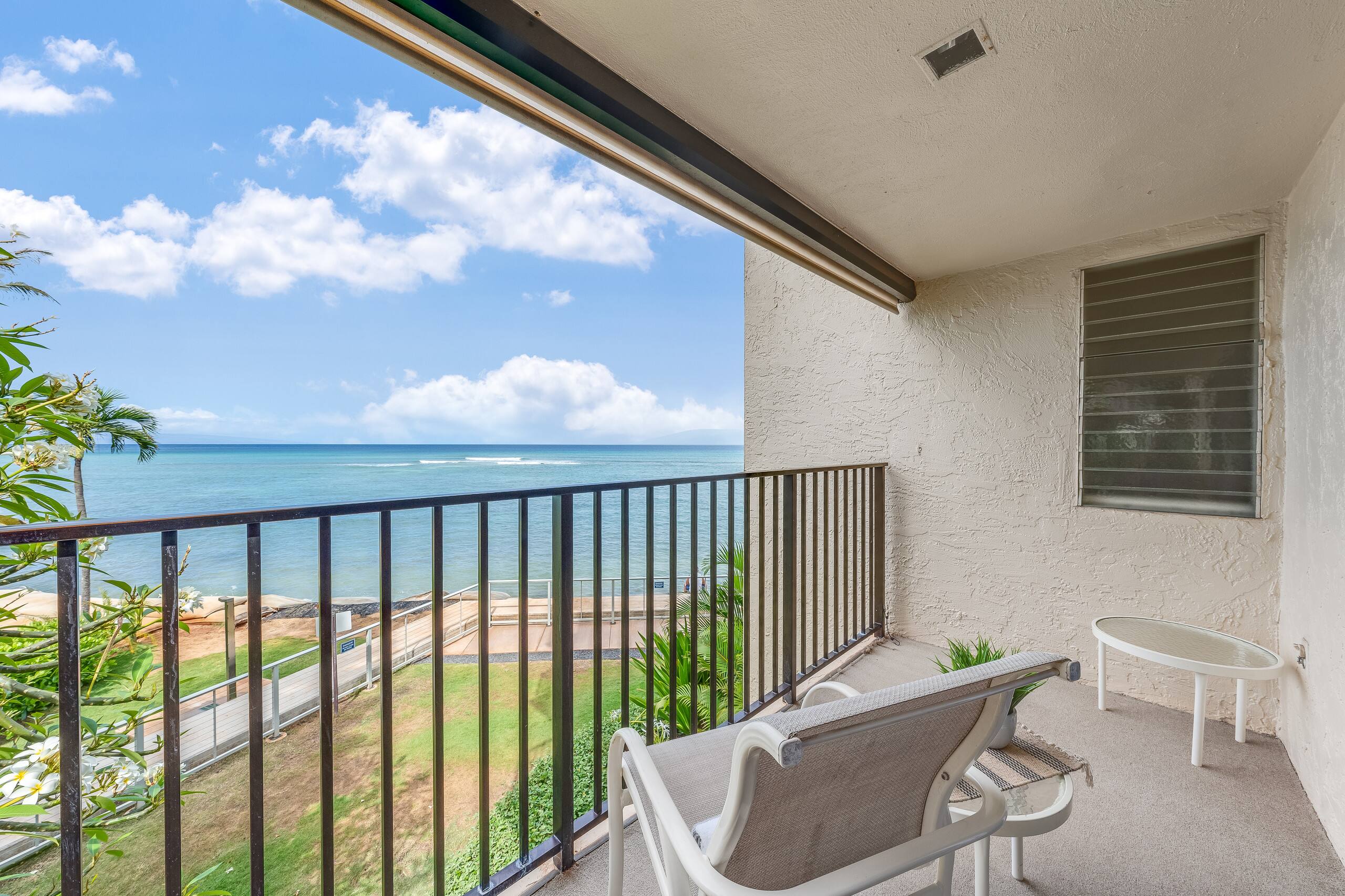Condo in Lahaina · ★4.27 · 1 bedroom · 2 beds · 2 baths - Image 34