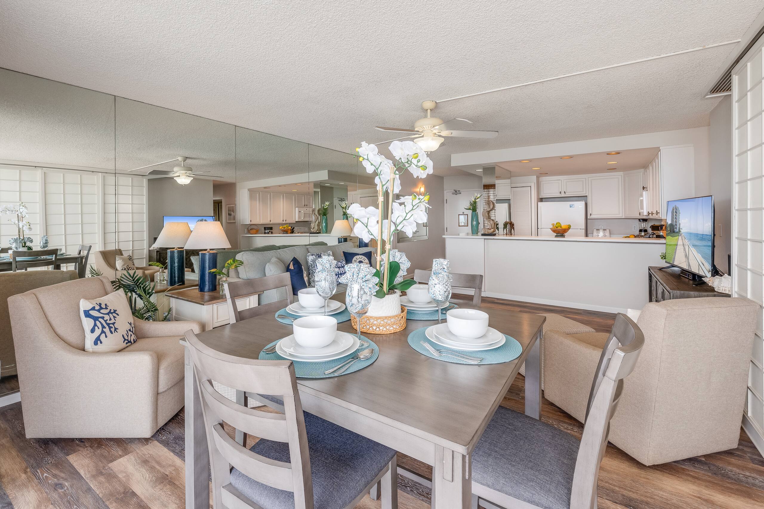 Condo in Lahaina · ★4.27 · 1 bedroom · 2 beds · 2 baths - Image 11