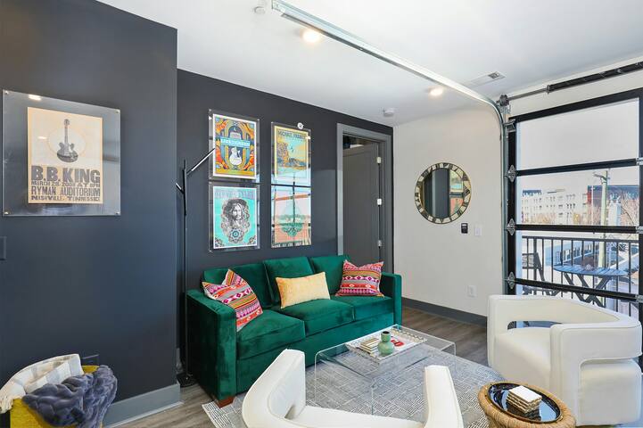 City 2BR Muse Nashville 3rd-Floor | Balcony gallery image 2