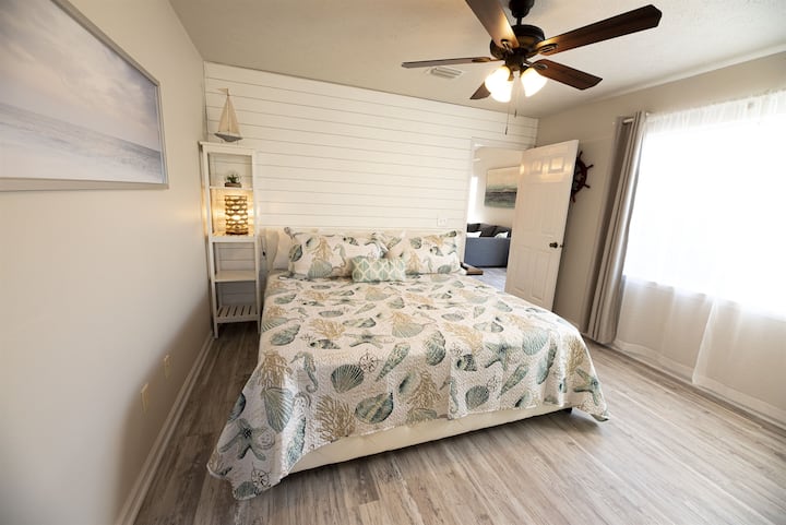 Hlavná spálňa s veľkosťou King.