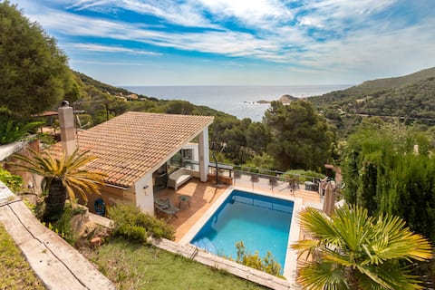 Spectacular villa in Begur