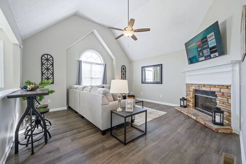 Cozy Getaway: Mid-Long Term Welcome