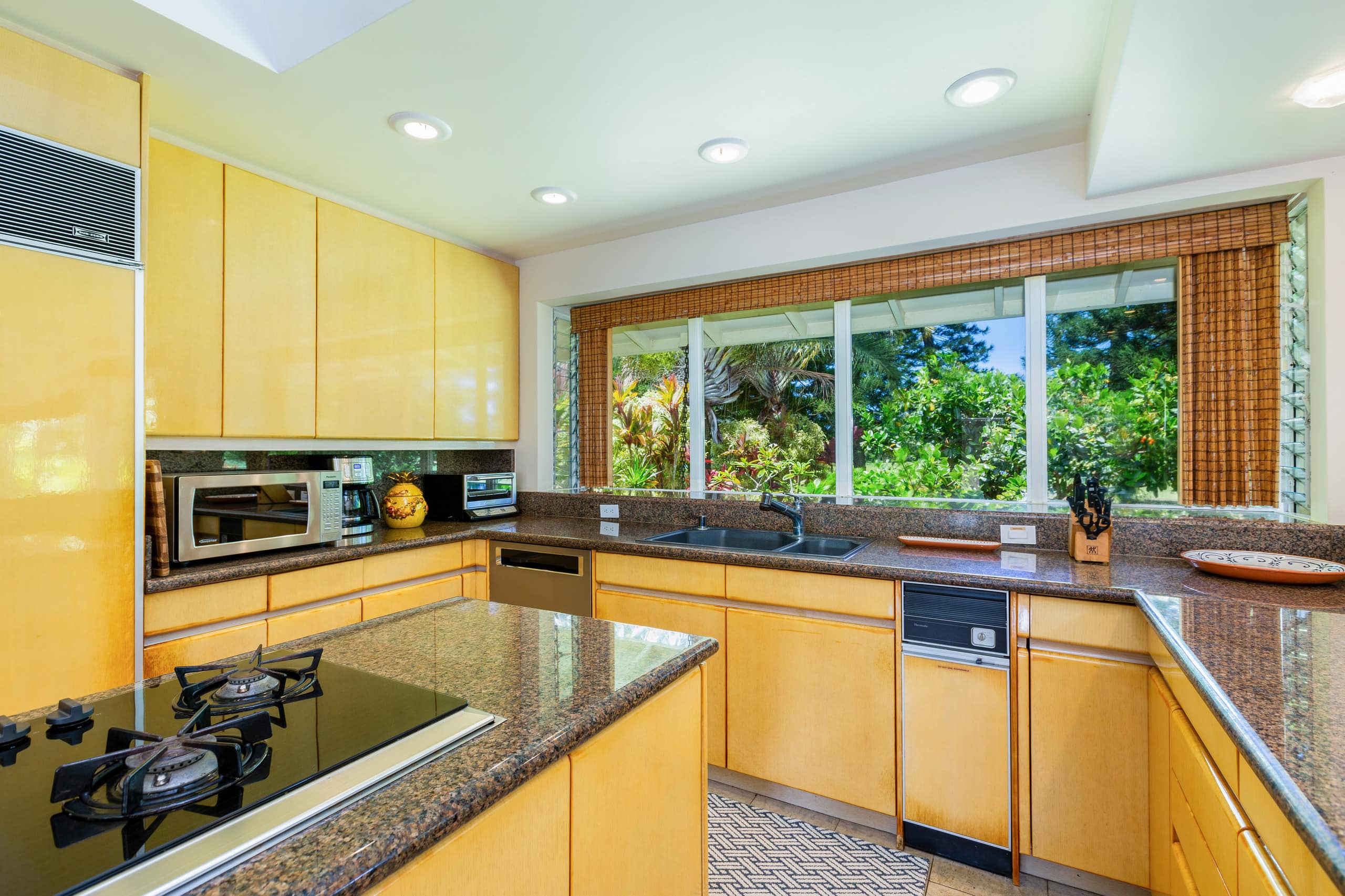 Home in Princeville · ★4.94 · 2 bedrooms · 2 beds · 2 baths - Image 14