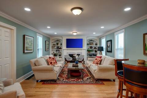 Newly renovated pet friendly five bedroom property