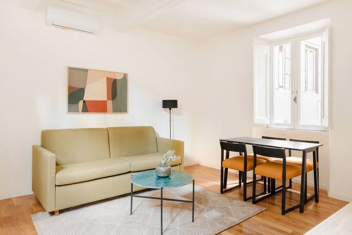 Sonder Palazzo Taverna | Superior 2BR Apartment gallery image 2