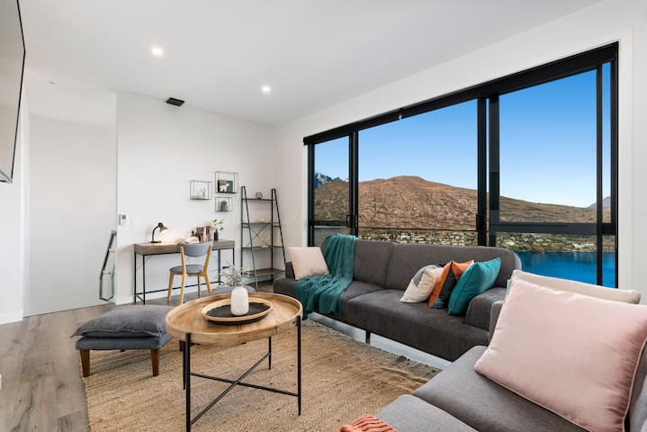 Luxe Stay managed Airbnb listing 1