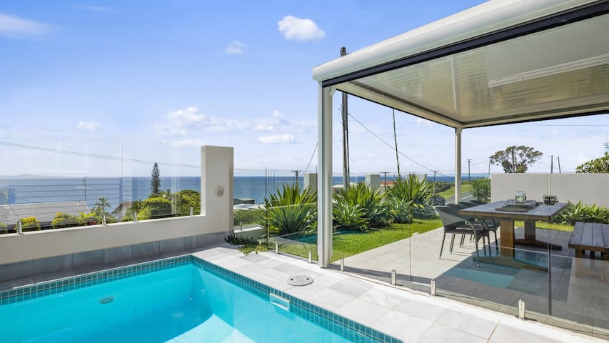 Horizons – Amazing Ocean Views, Luxe Home, Pool