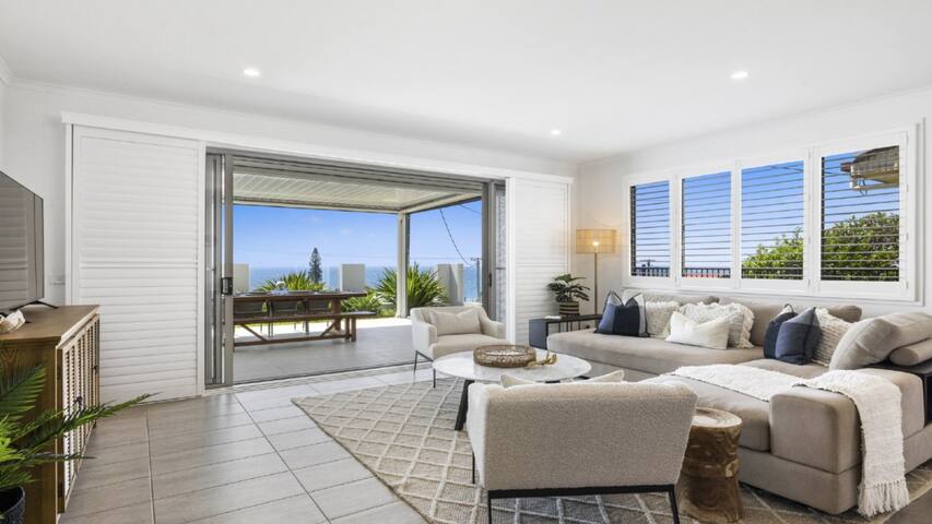 Horizons – Amazing Ocean Views, Luxe Home, Pool gallery image 5