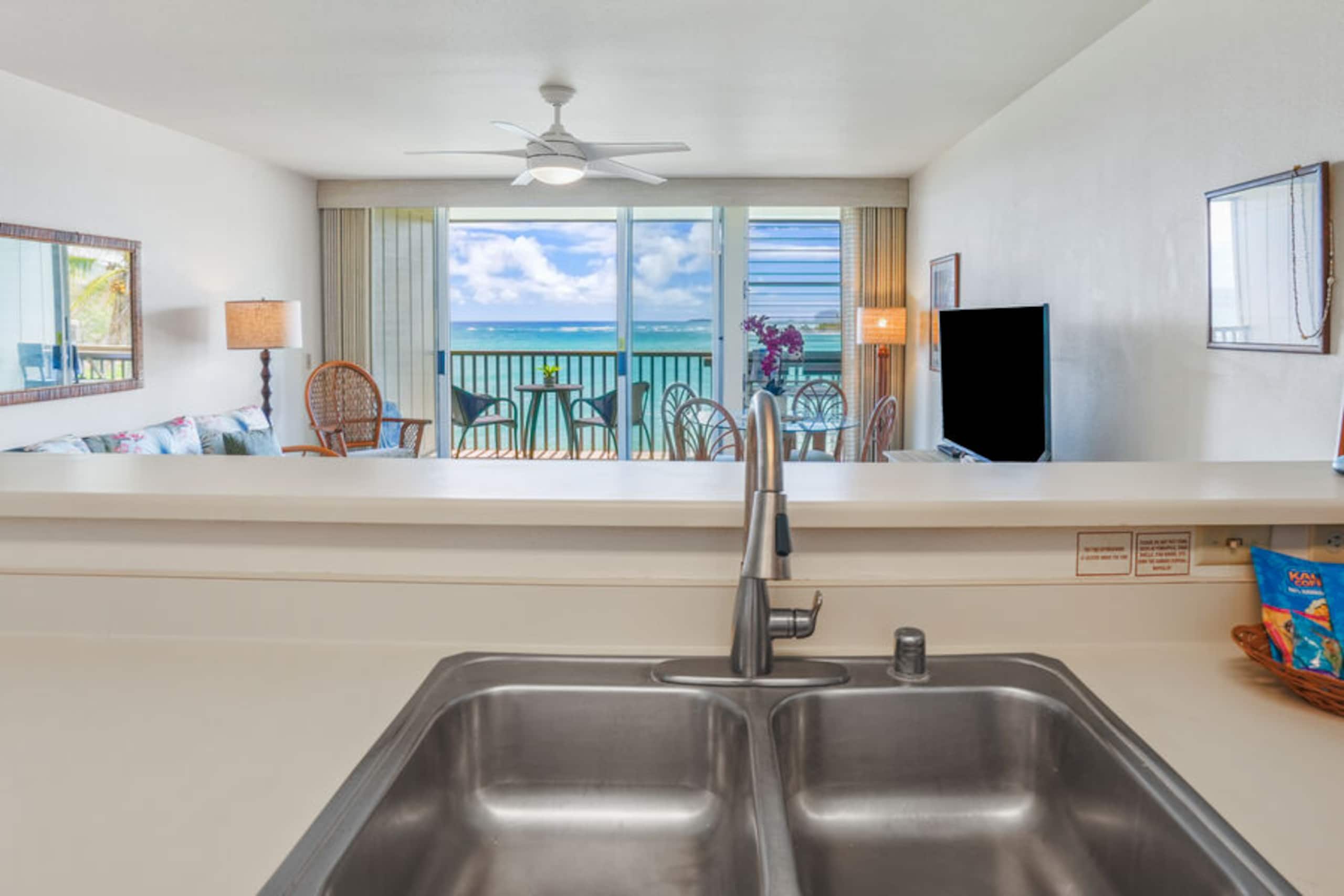 Condo in Kapaa · ★4.88 · 1 bedroom · 1 bed · 1 bath - Photo 2