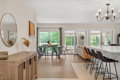 Serene 5-BR Near Pond, 15-min to Mt. Sunapee