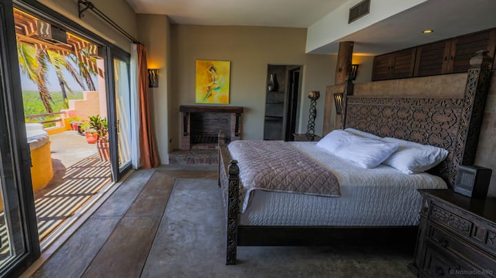 Спалня 2 със самостоятелна баня.