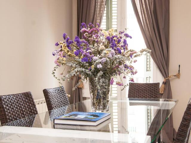 Luxury three bedroom apartment gallery image 4