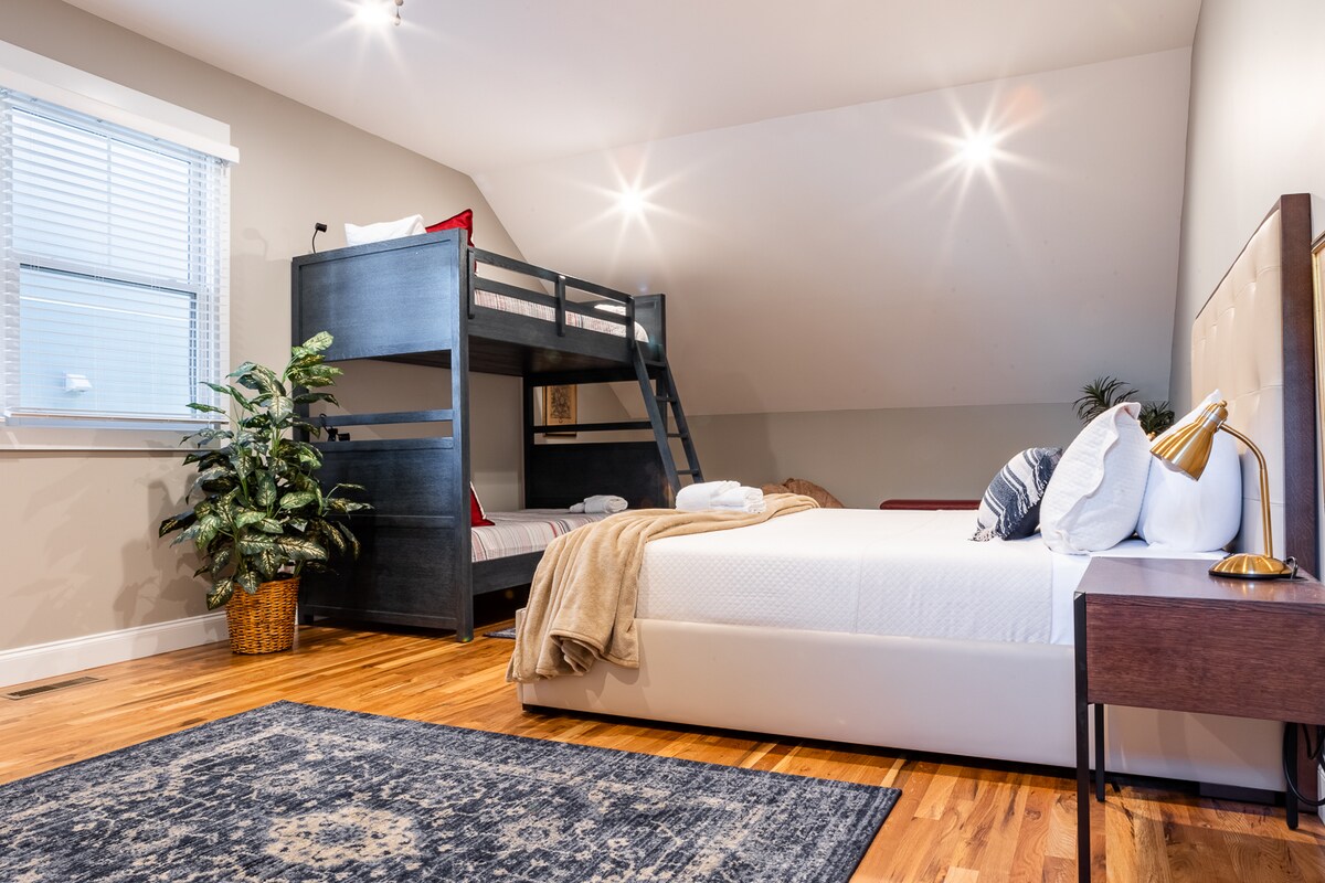 Ზედა დონის სასტუმრო ოთახი #4