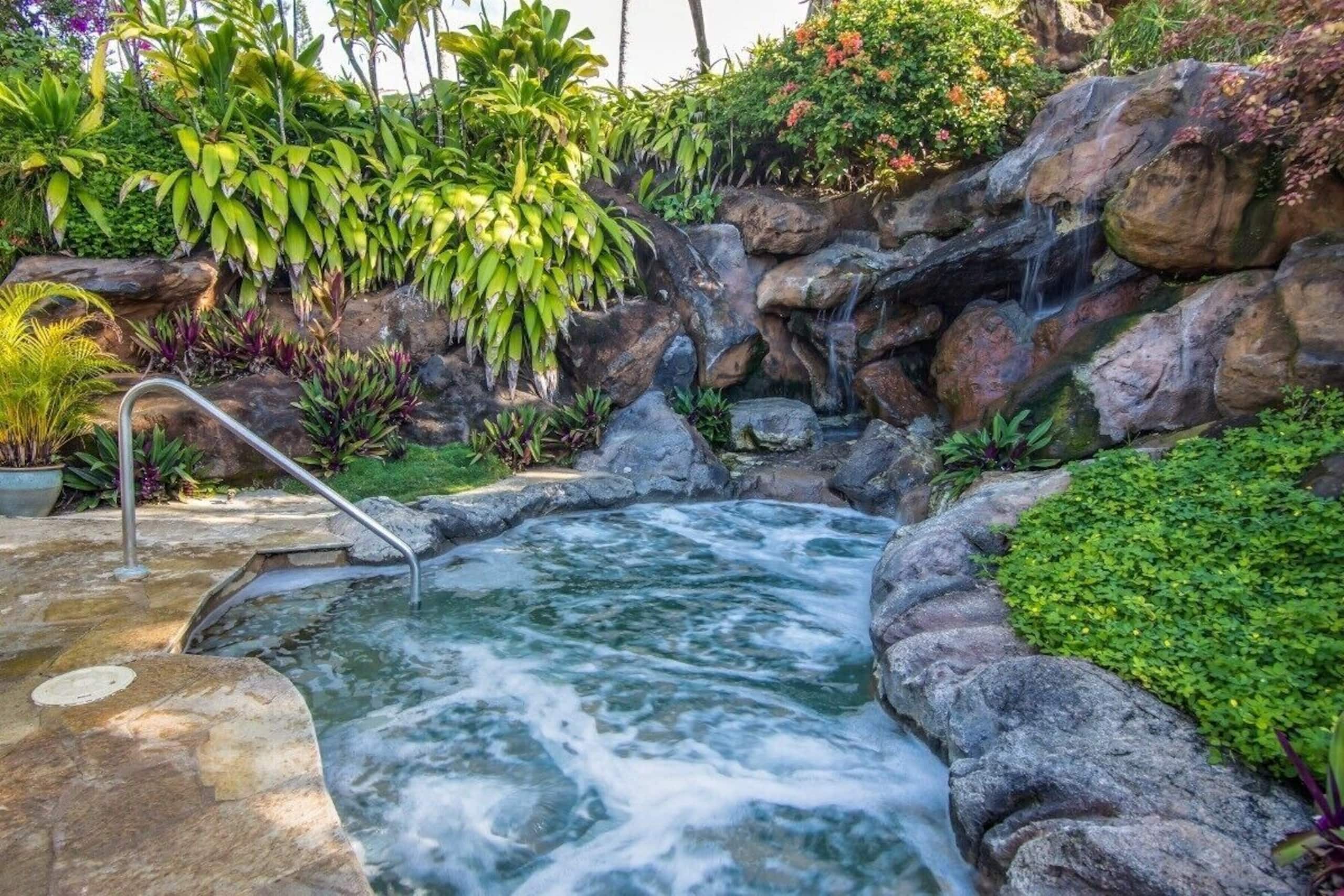 Condo in Princeville · ★4.88 · 1 bedroom · 2 beds · 1 bath - Image 2
